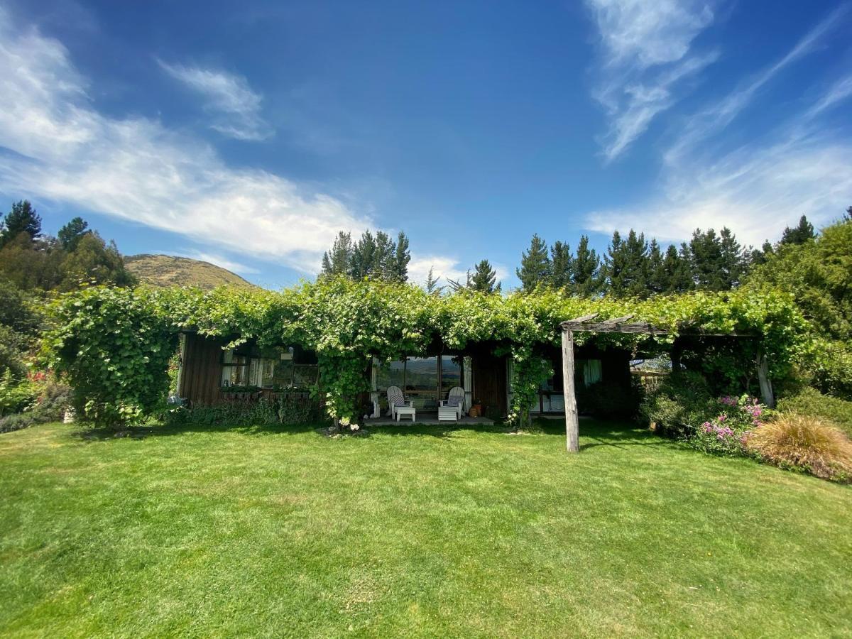 Mitchella Farm Apartment Wanaka Exterior photo